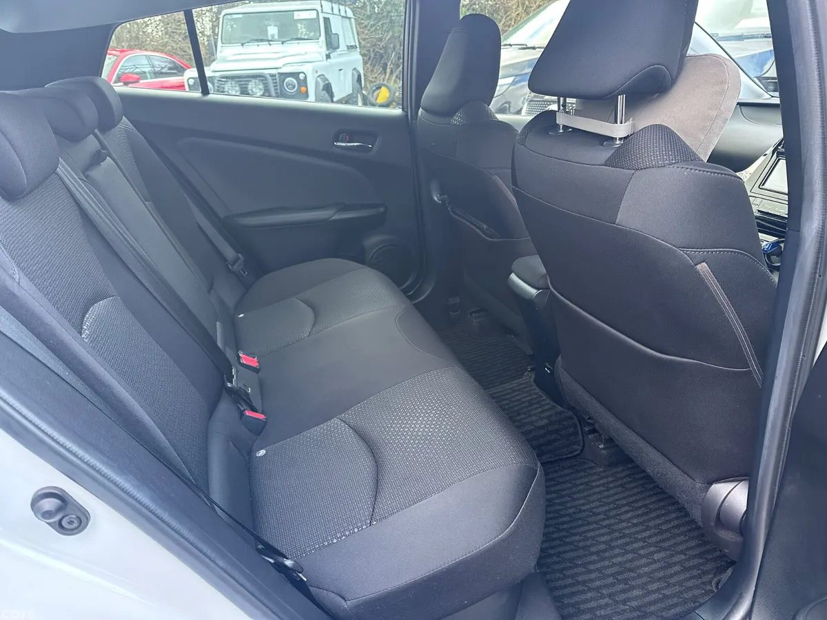 Toyota Prius Hatchback, Petrol Hybrid, 2021, White