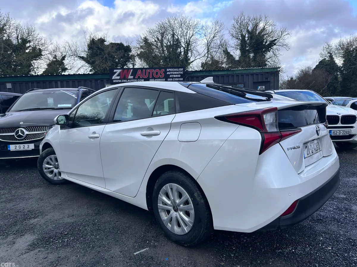 Toyota Prius Hatchback, Petrol Hybrid, 2021, White