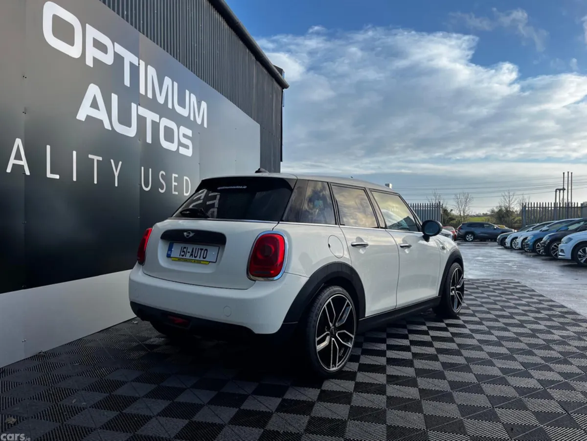 Mini Cooper Hatchback, Petrol, 2015, White