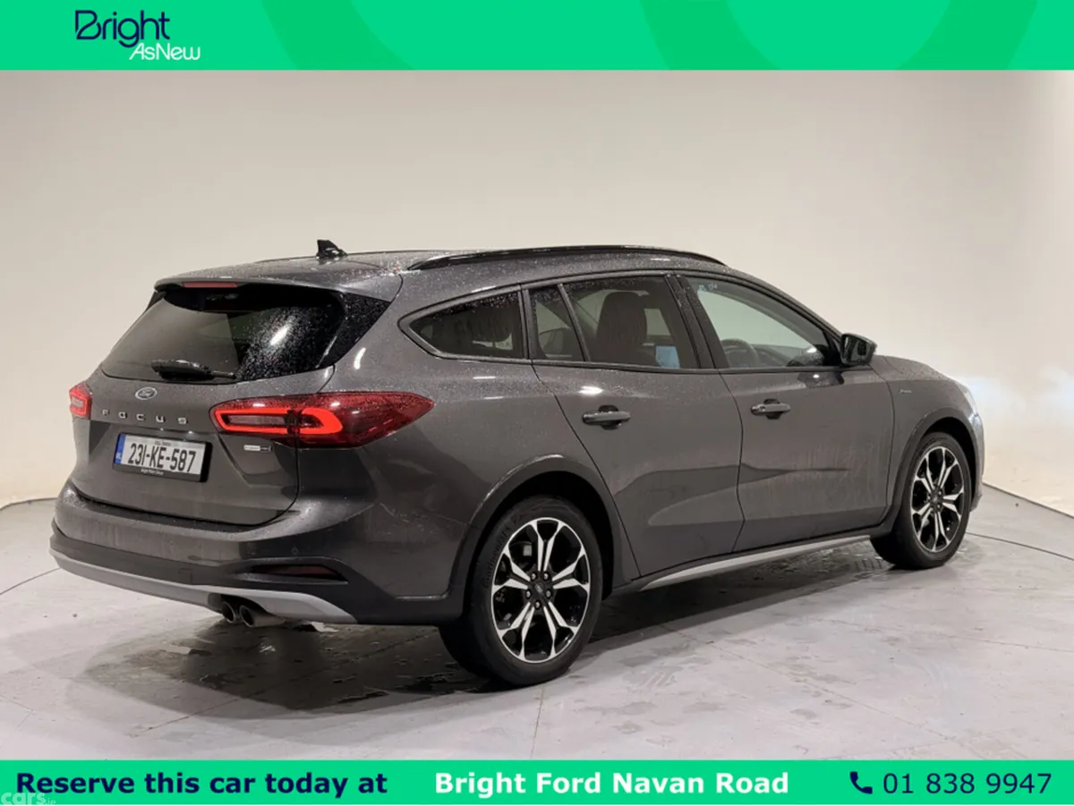 Ford Focus Estate, Petrol Hybrid, 2023, Grey