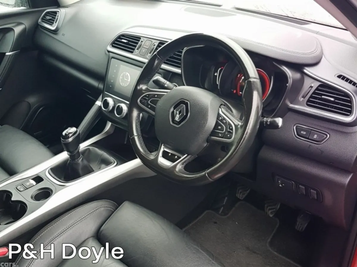 Renault Kadjar SUV, Diesel, 2020, Red