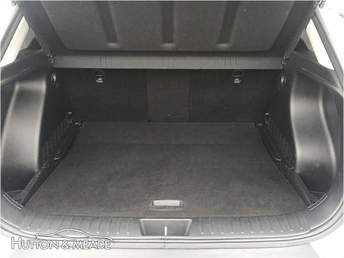 Hyundai KONA SUV, Petrol, 2024, White
