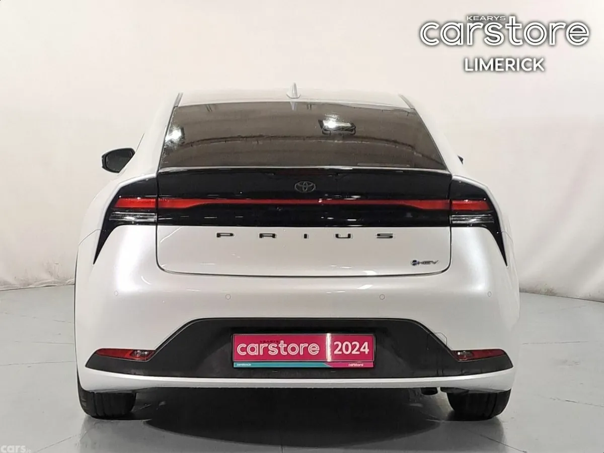 Toyota Prius Hatchback, Petrol Hybrid, 2024, White