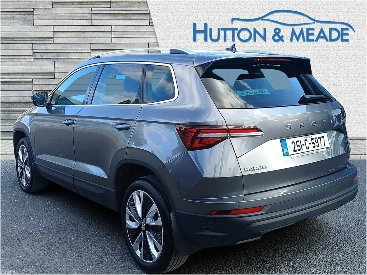 Skoda Karoq SUV, Petrol, 2025, Grey