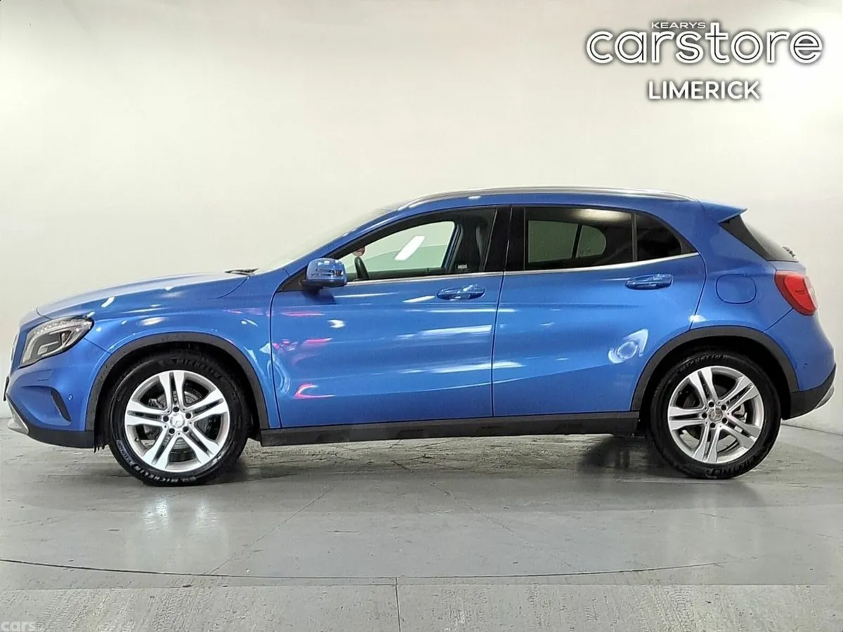 Mercedes-Benz GLA Hatchback, Petrol, 2016, Blue