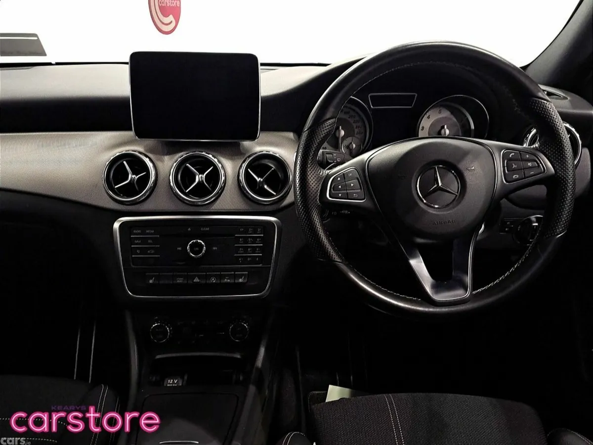 Mercedes-Benz GLA Hatchback, Petrol, 2016, Blue