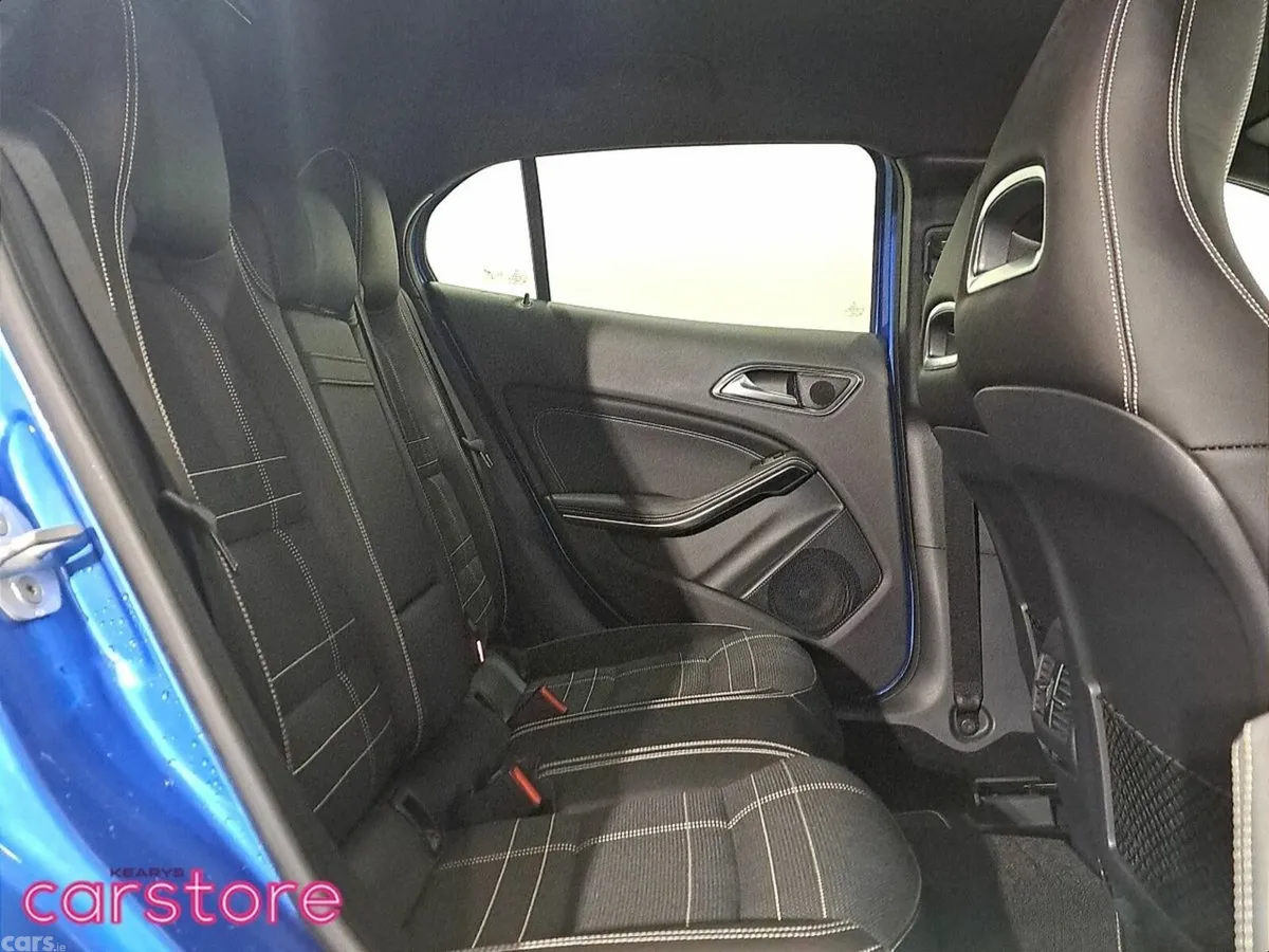 Mercedes-Benz GLA Hatchback, Petrol, 2016, Blue