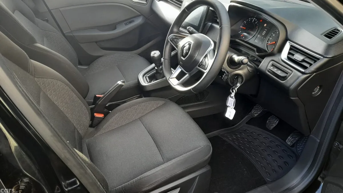 Renault Clio Hatchback, Petrol, 2022, Black