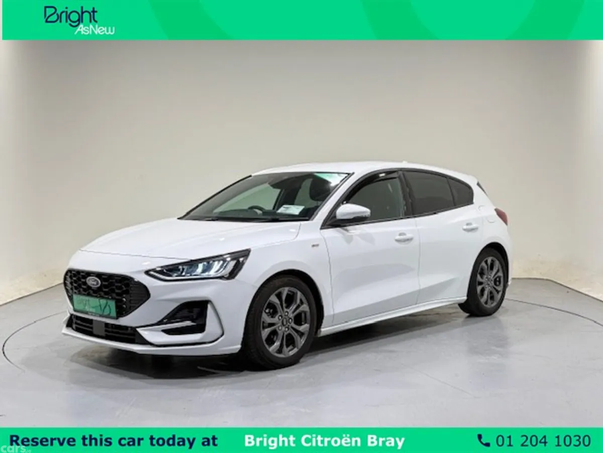 Ford Focus Hatchback, Petrol, 2024, White