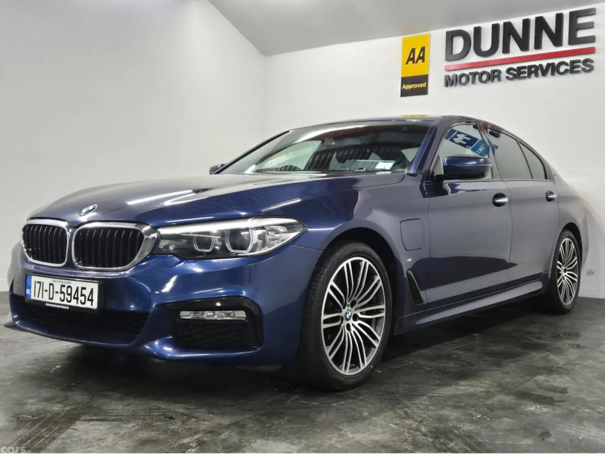 BMW 5-Series Saloon, Petrol Plug-in Hybrid, 2017, Blue