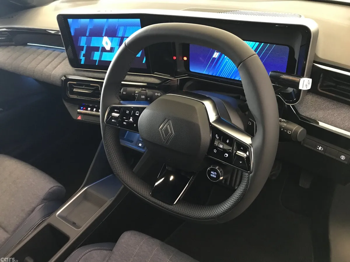 Renault 4 Hatchback, Electric, 2026, Grey