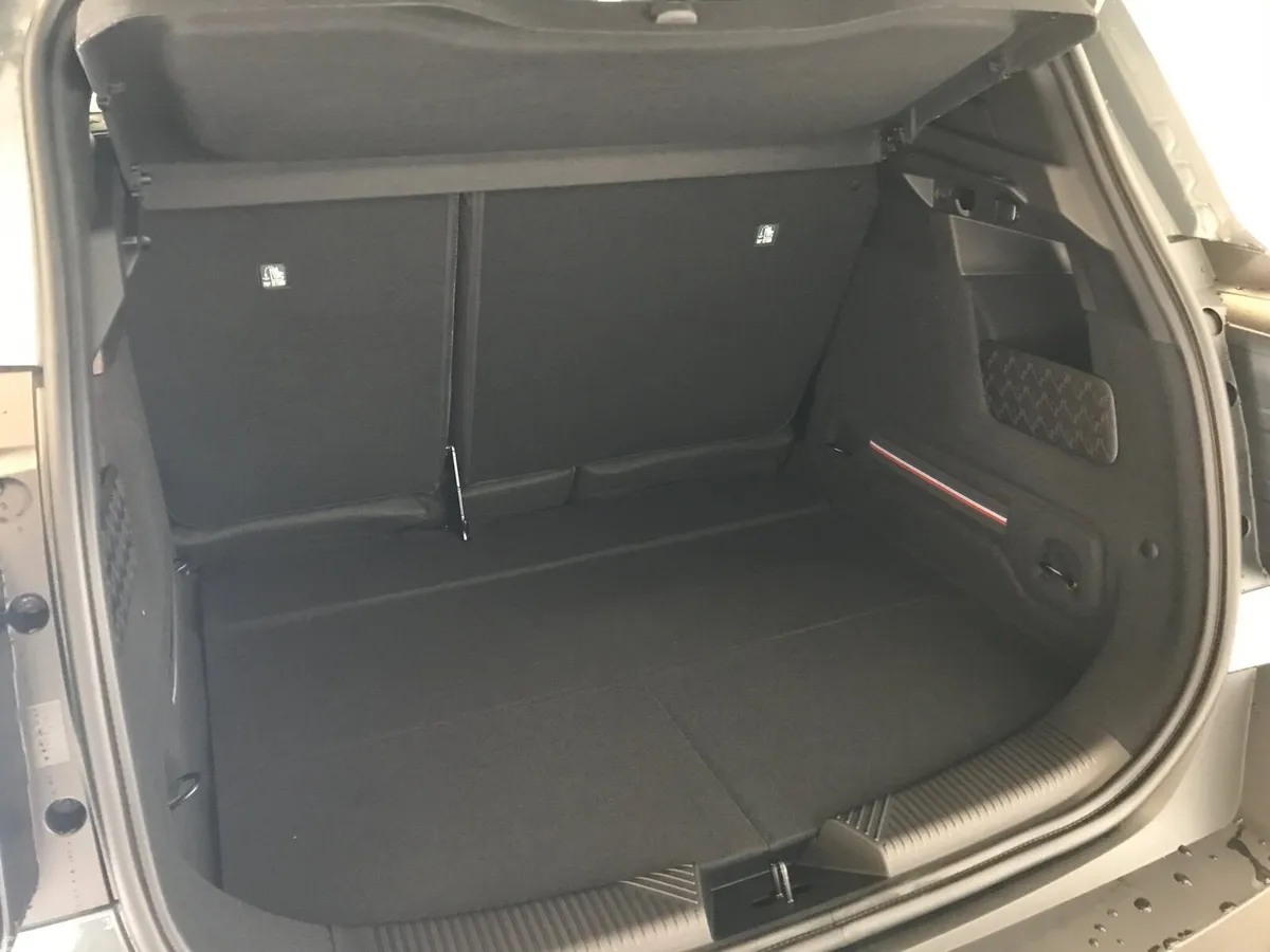 Renault 4 Hatchback, Electric, 2026, Grey