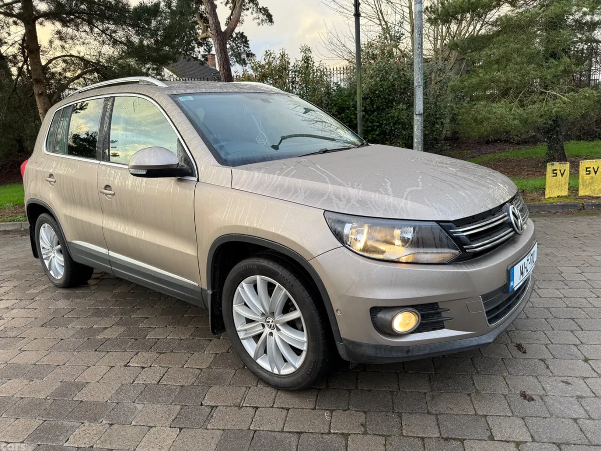 Volkswagen Tiguan SUV, Diesel, 2014, Brown