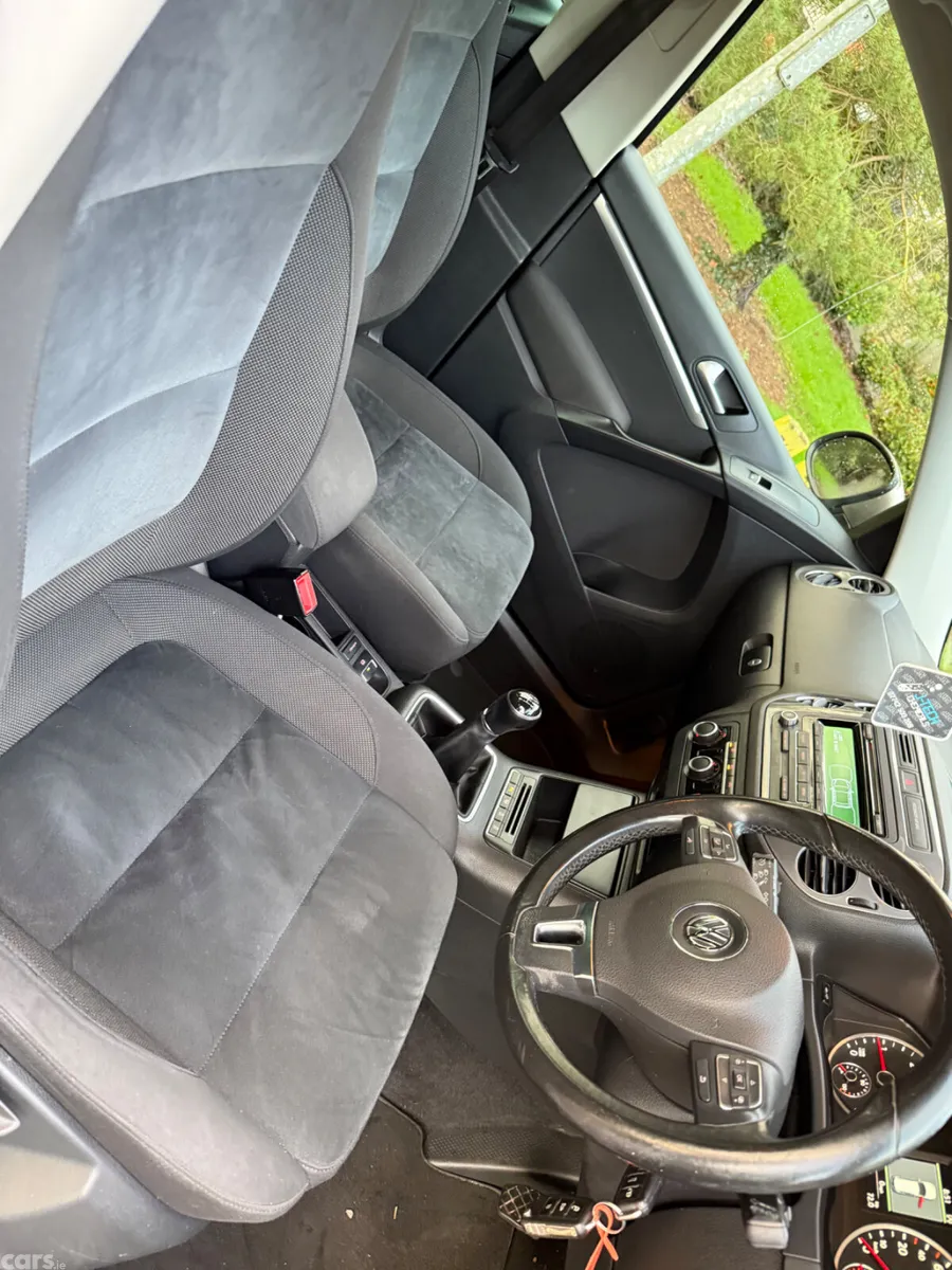 Volkswagen Tiguan SUV, Diesel, 2014, Brown
