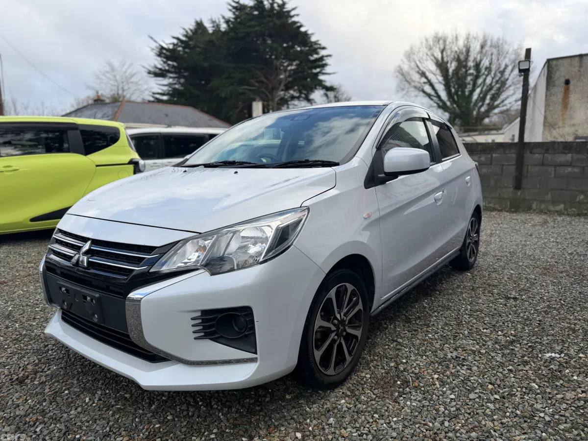 Mitsubishi Mirage Hatchback, Petrol, 2020, White