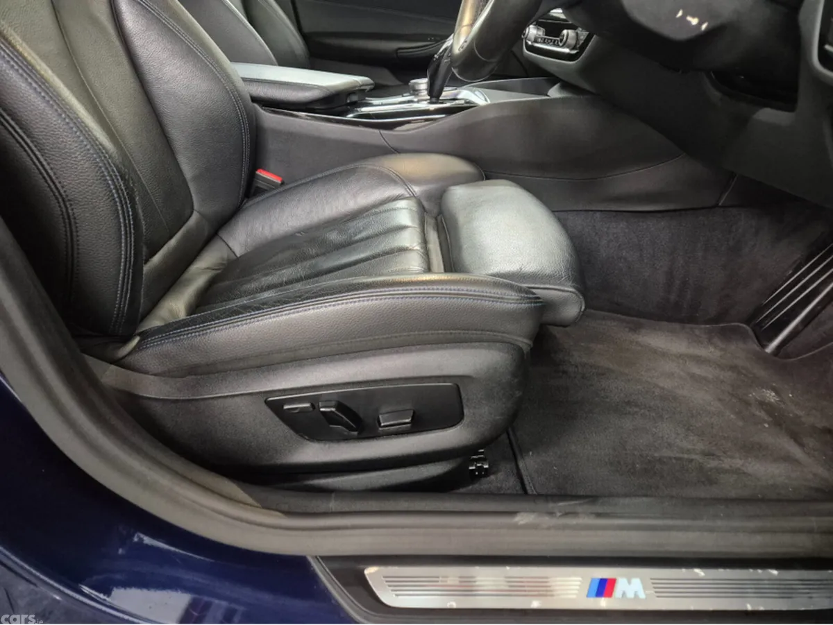 BMW 5-Series Saloon, Petrol Plug-in Hybrid, 2017, Blue