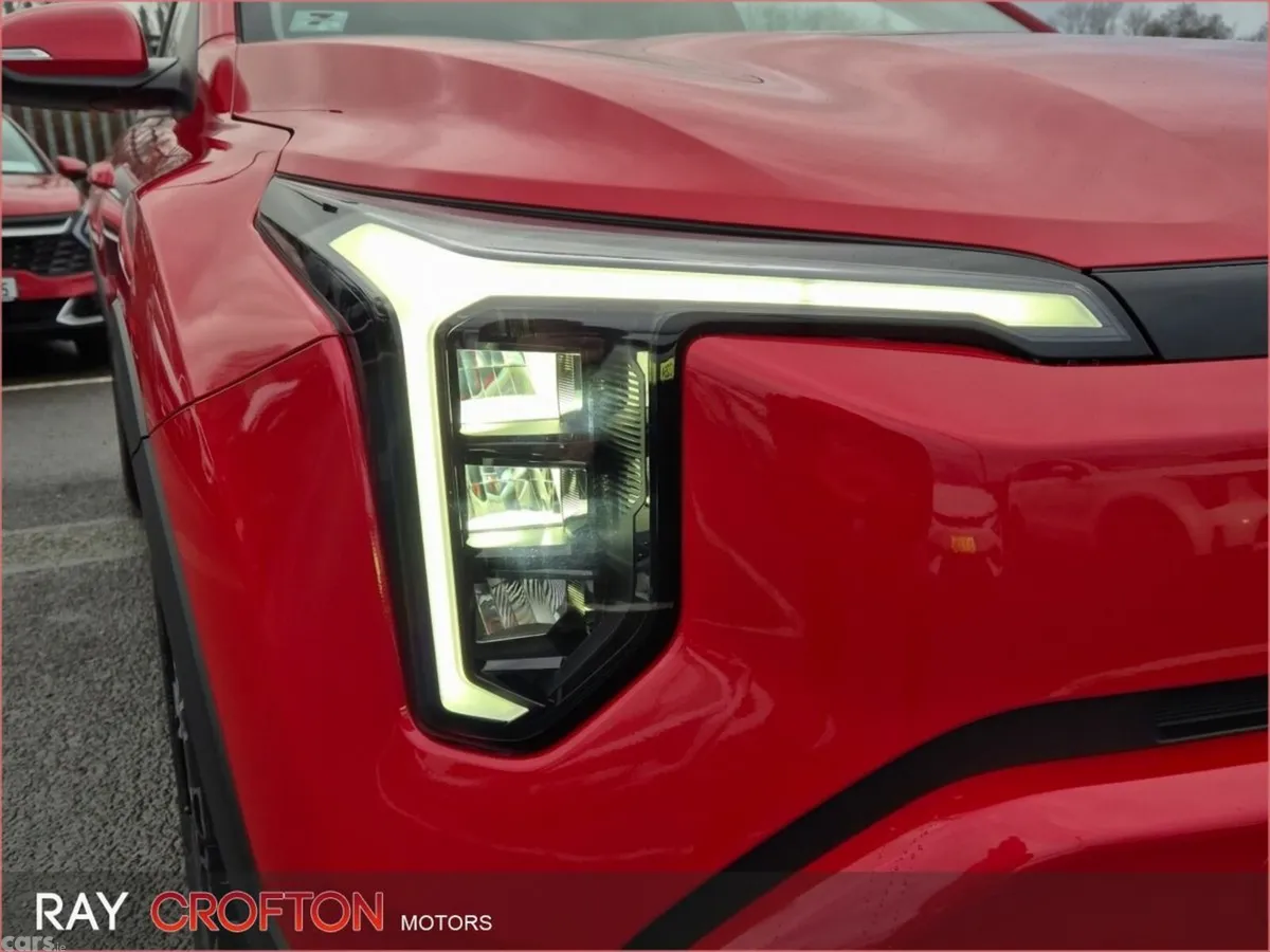Kia Stonic MPV, Petrol, 2026, Red