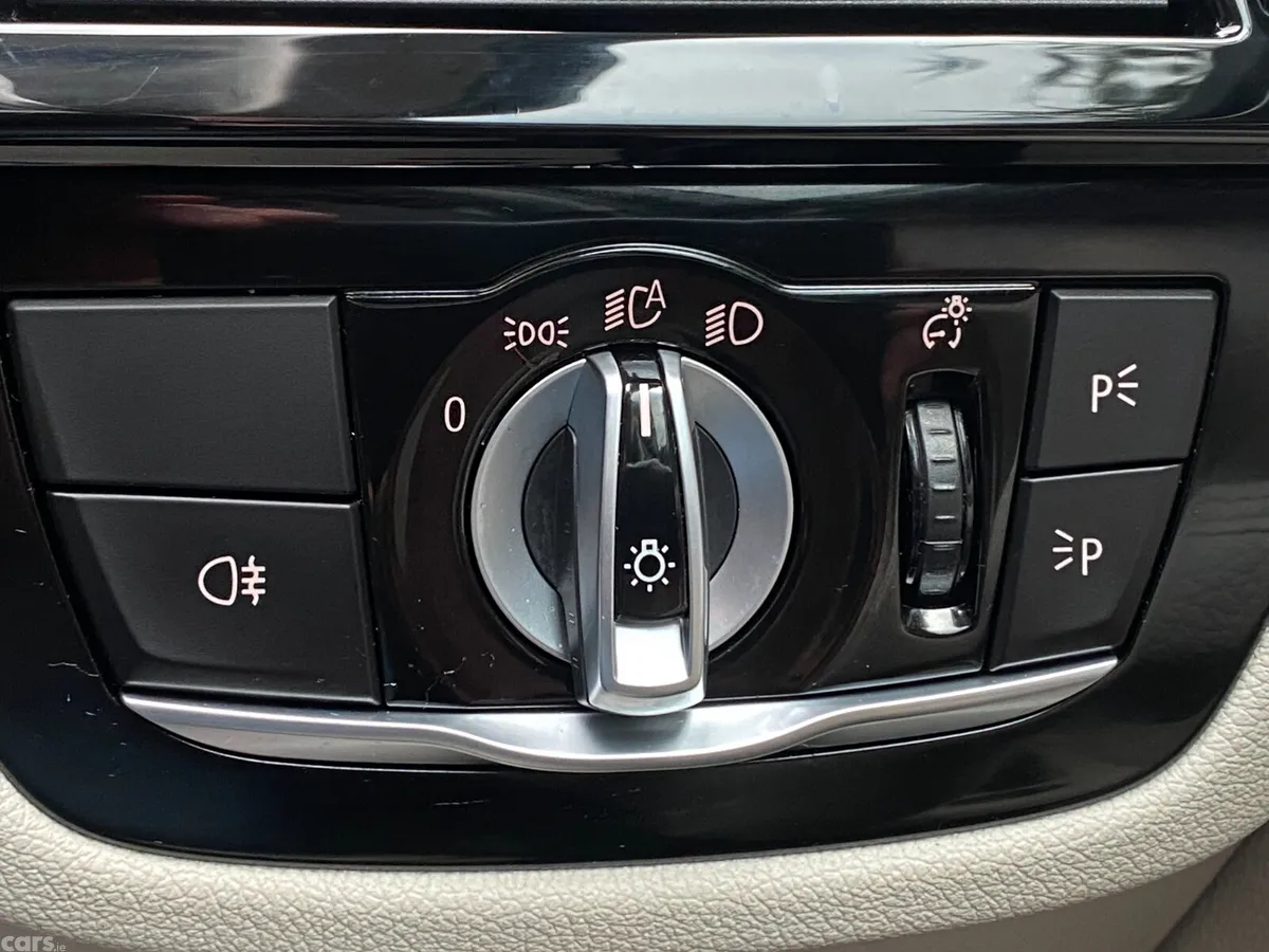 BMW 5-Series Saloon, Diesel, 2019, Blue