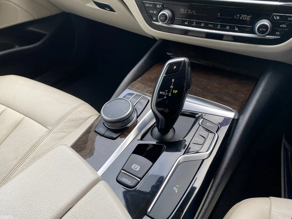 BMW 5-Series Saloon, Diesel, 2019, Blue