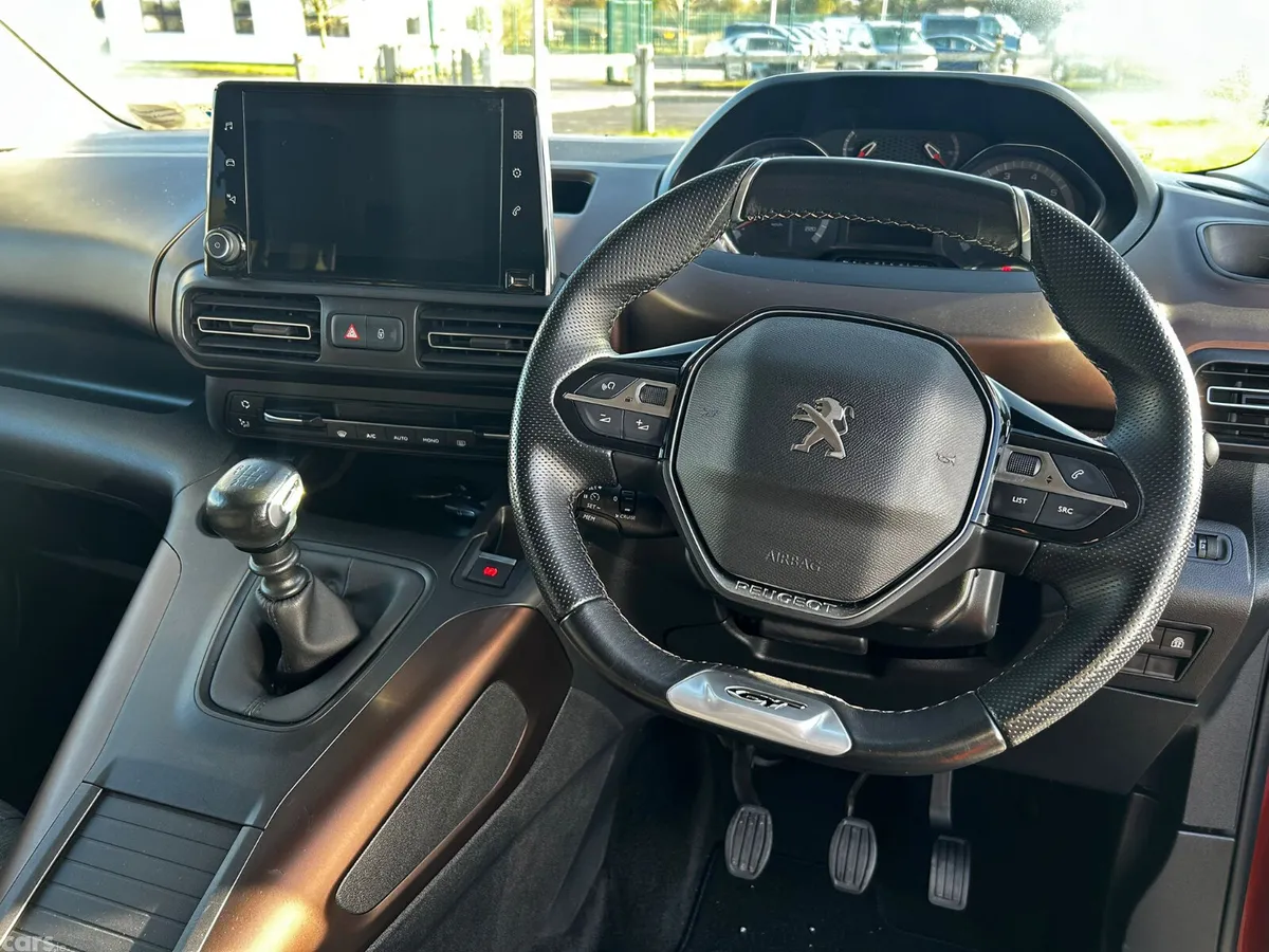 Peugeot Rifter MPV, Diesel, 2022, Brown
