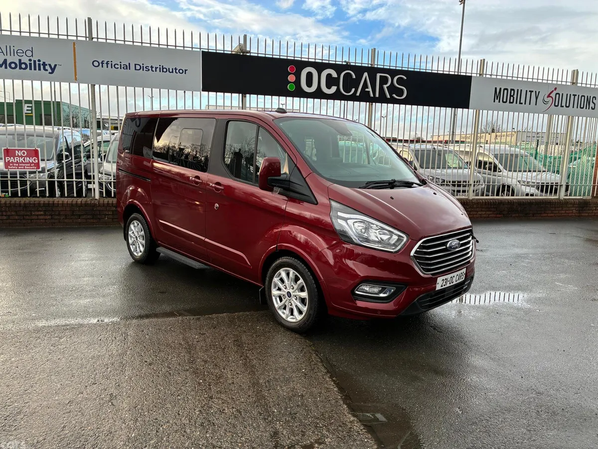 Ford Tourneo Custom MPV, Diesel, 2023, Red