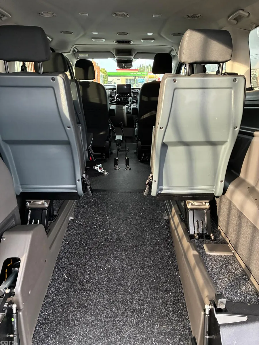 Ford Tourneo Custom MPV, Diesel, 2023, Red
