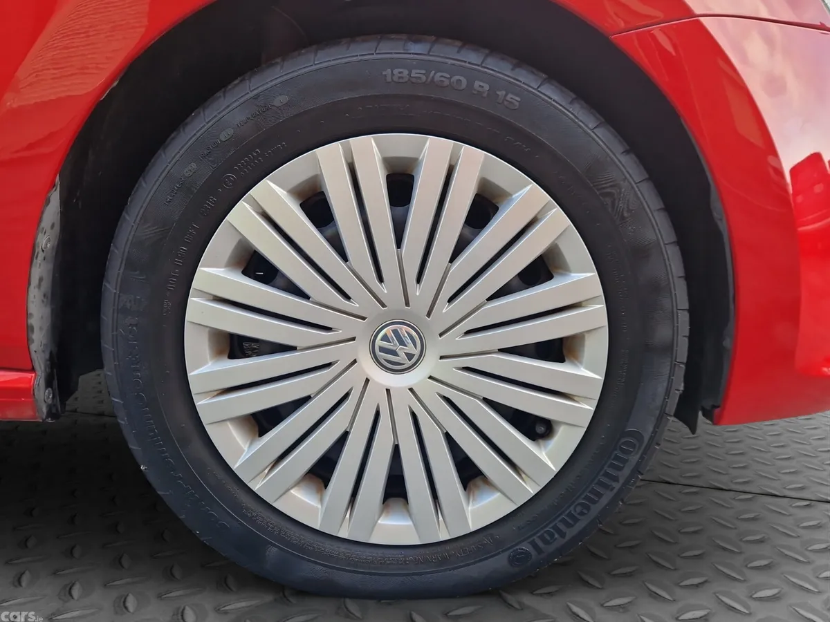 Volkswagen Polo Hatchback, Petrol, 2016, Red