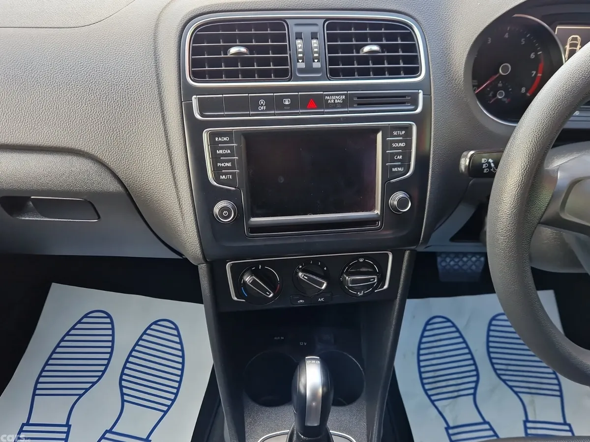 Volkswagen Polo Hatchback, Petrol, 2016, Red