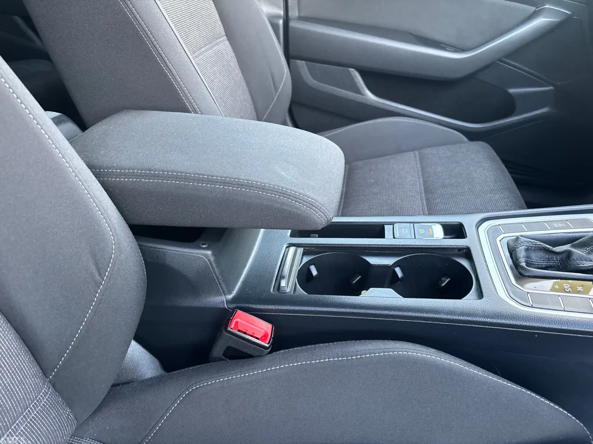 Volkswagen Passat Estate, Petrol, 2015, Grey