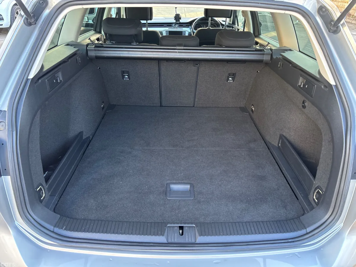 Volkswagen Passat Estate, Petrol, 2015, Grey
