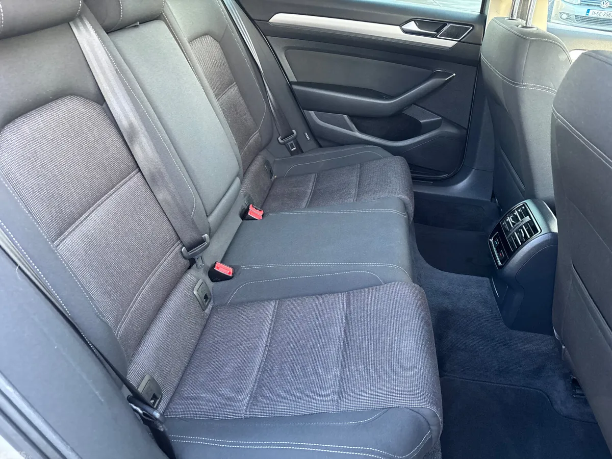 Volkswagen Passat Estate, Petrol, 2015, Grey