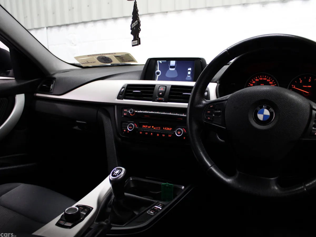 BMW 3-Series Saloon, Diesel, 2014, Silver