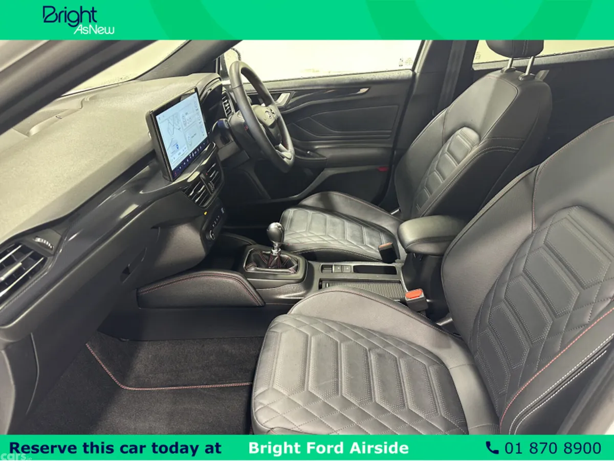 Ford Focus Hatchback, Petrol Hybrid, 2023, Grey