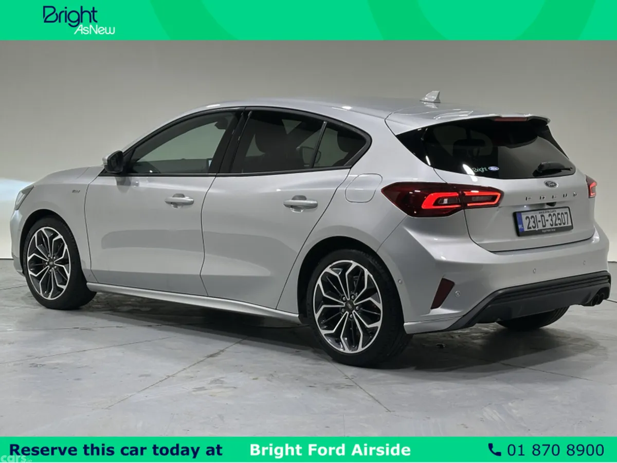 Ford Focus Hatchback, Petrol Hybrid, 2023, Grey