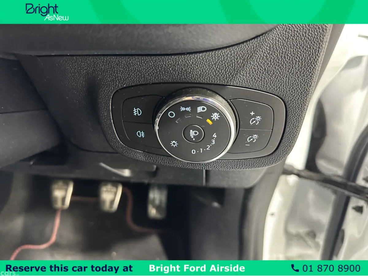 Ford Fiesta Hatchback, Petrol, 2023, White
