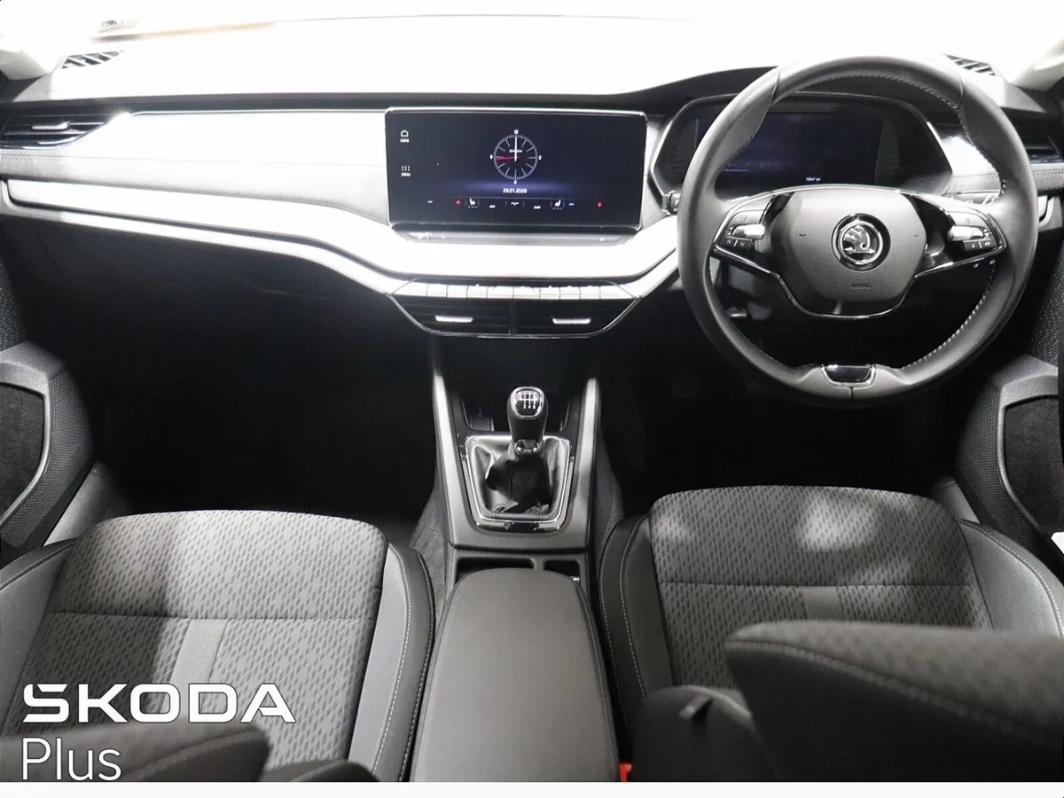 Skoda Octavia Saloon, Diesel, 2021, Grey