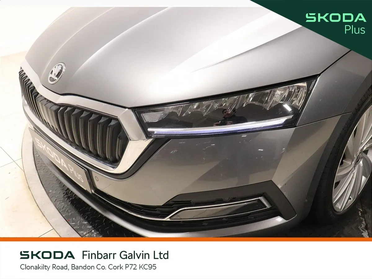 Skoda Octavia Saloon, Diesel, 2021, Grey