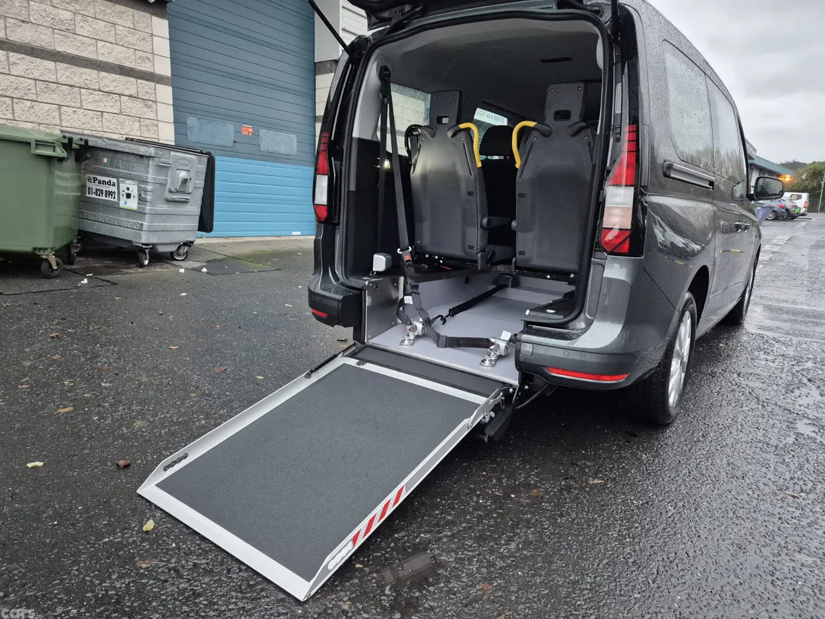 Volkswagen Caddy MPV, Petrol Plug-in Hybrid, 2026, Grey
