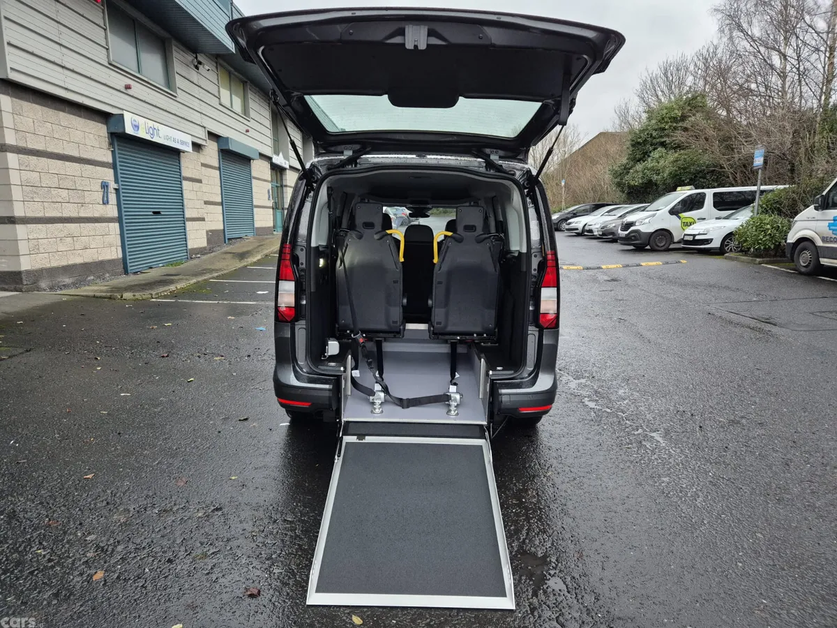 Volkswagen Caddy MPV, Petrol Plug-in Hybrid, 2026, Grey