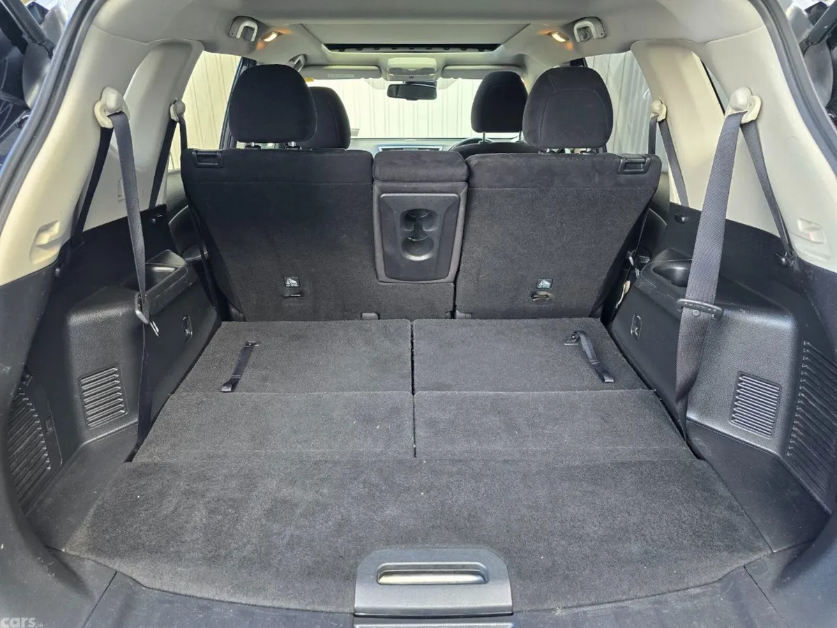 Nissan X-Trail SUV, Diesel, 2016, Grey