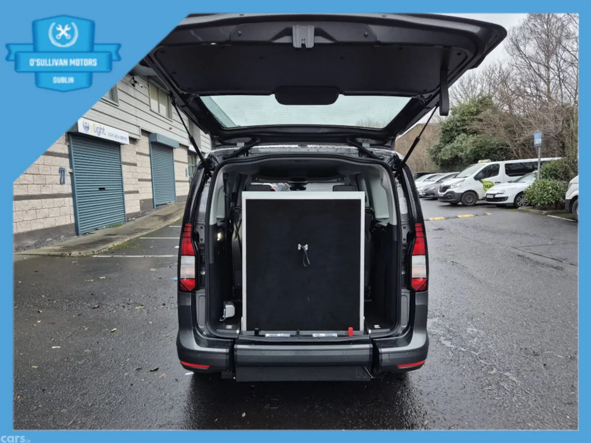 Volkswagen Caddy MPV, Petrol Plug-in Hybrid, 2026, Grey