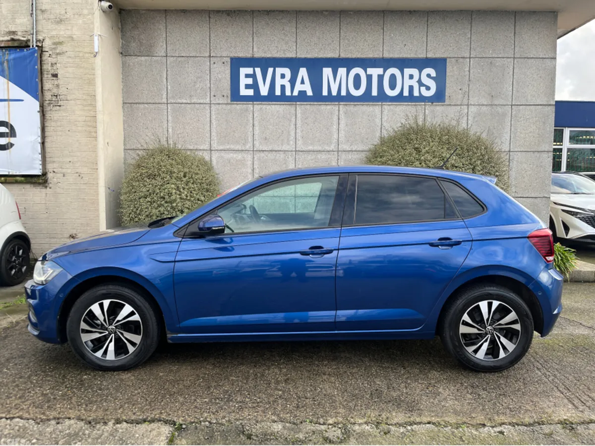 Volkswagen Polo Hatchback, Petrol, 2021, Blue