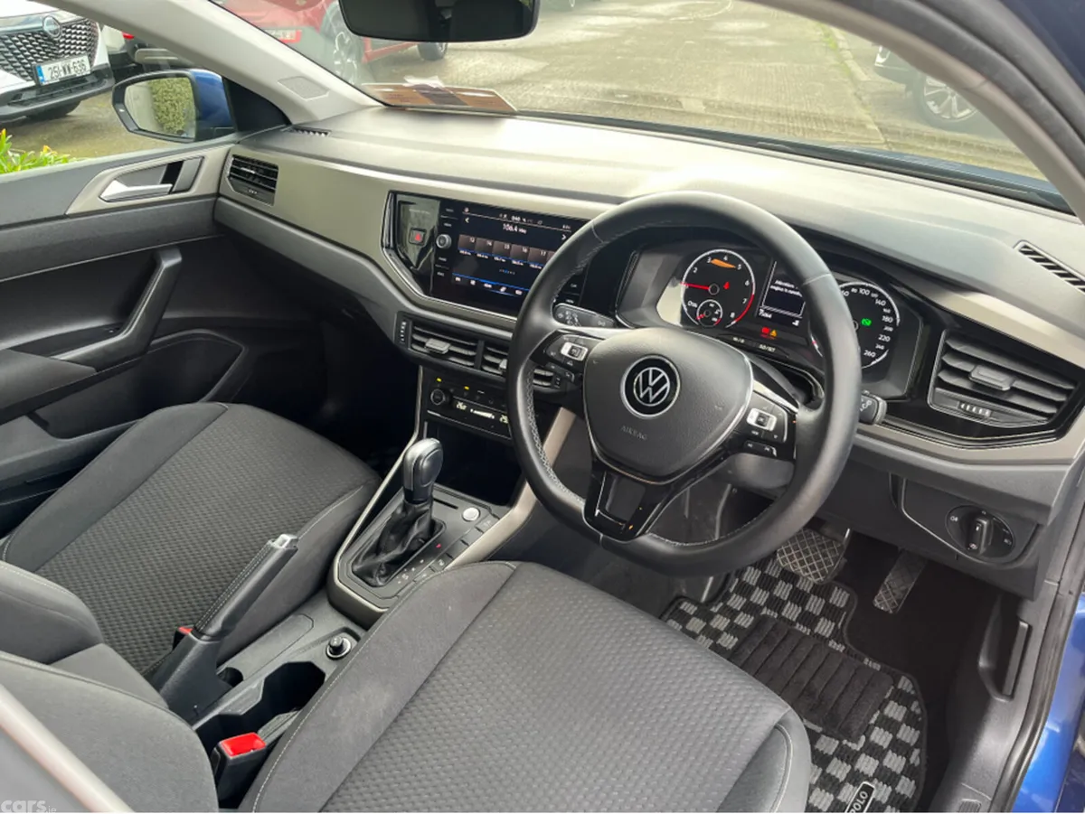Volkswagen Polo Hatchback, Petrol, 2021, Blue