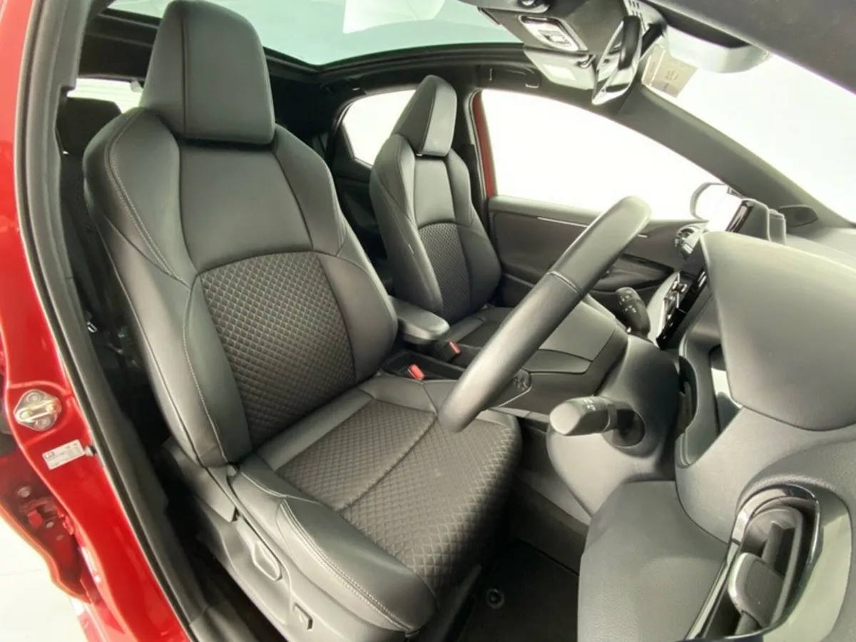 Toyota Yaris Hatchback, Petrol Hybrid, 2024, Red