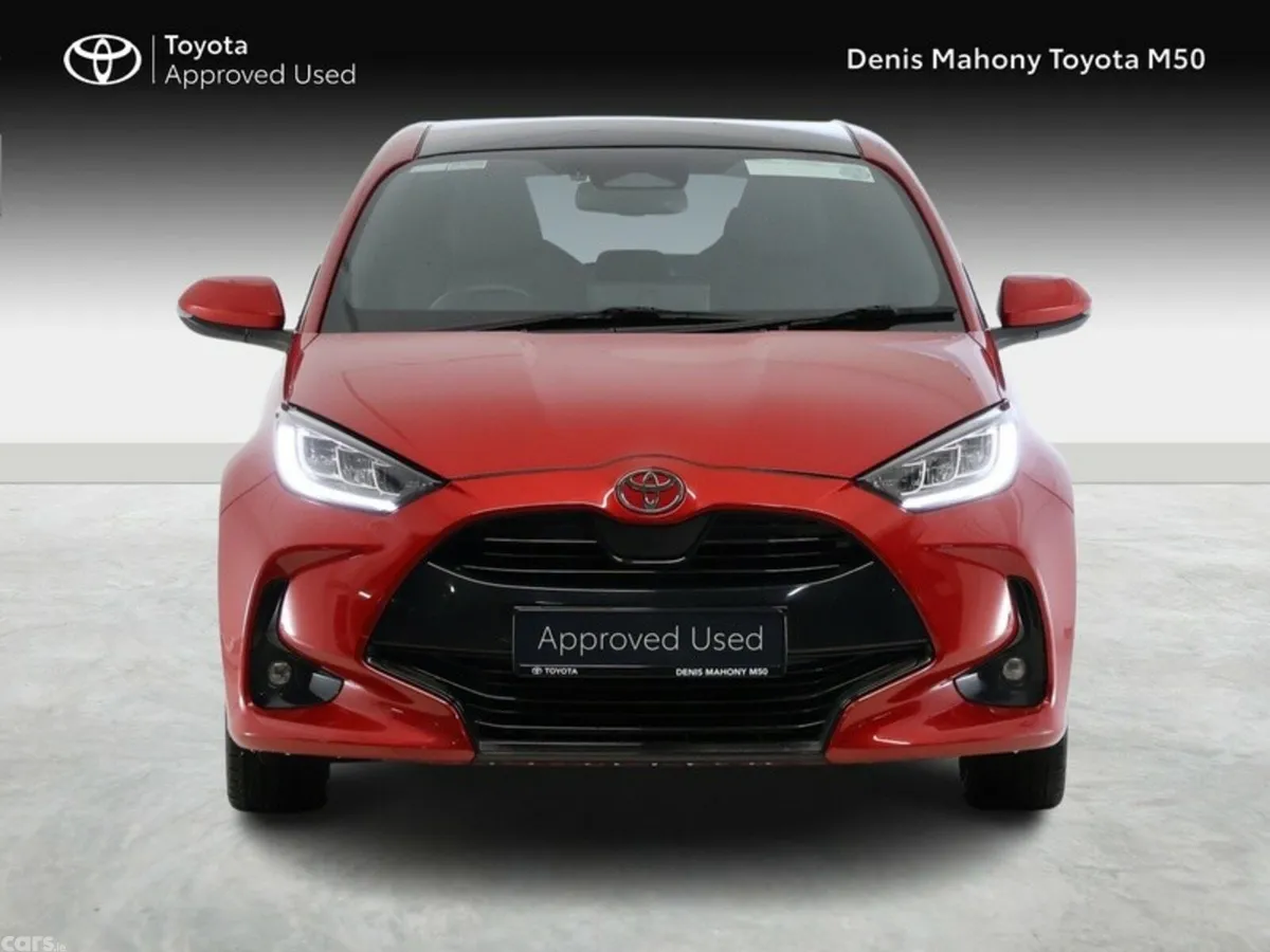 Toyota Yaris Hatchback, Petrol Hybrid, 2024, Red
