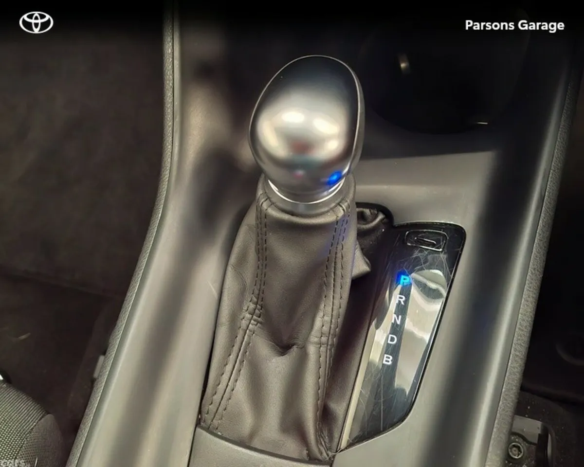 Toyota C-HR SUV, Petrol Hybrid, 2023, Black