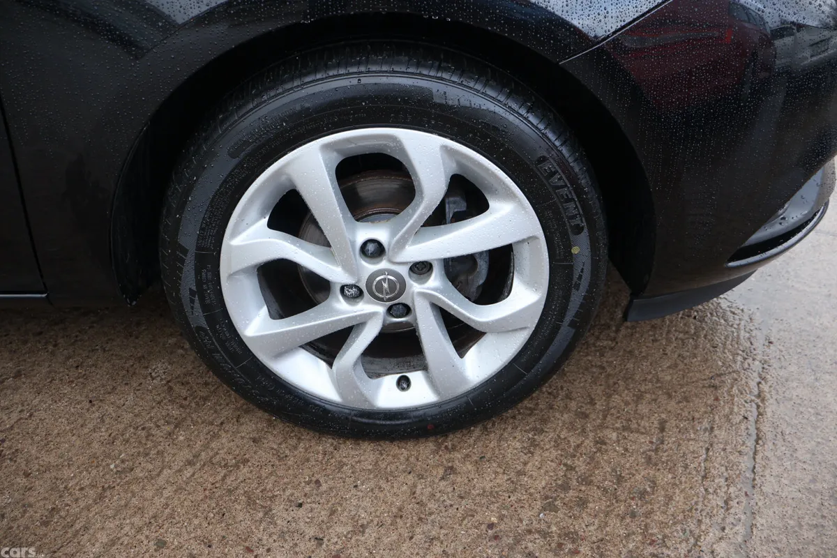 Opel Corsa Hatchback, Petrol, 2019, Black