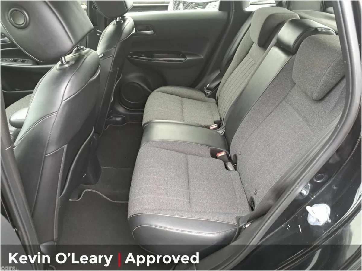 Honda Jazz Hatchback, Petrol Hybrid, 2023, Black