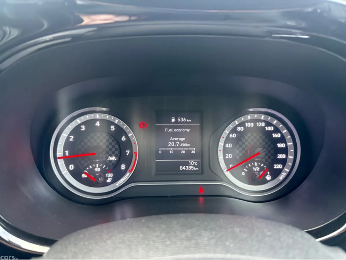 Hyundai i10 Hatchback, Petrol, 2023, White