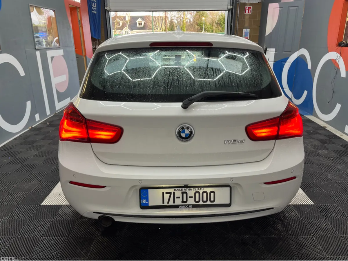 BMW 1-Series Hatchback, Diesel, 2017, White